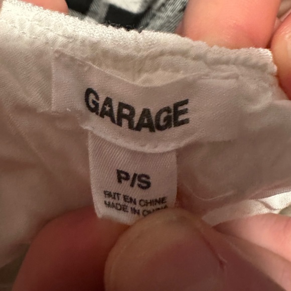 White dress with cross and tie back - Picture 3 of 3